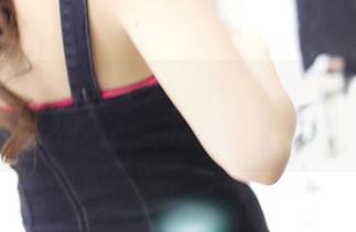 3Agirl女郎 – 在线欣赏锦鹿的玉腿婷立，原图？怀疑她是找了灯光小精灵！