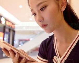 AISS爱丝(钻石版) – 文静的肉色紧身裙，高清对比我无辜的眼神