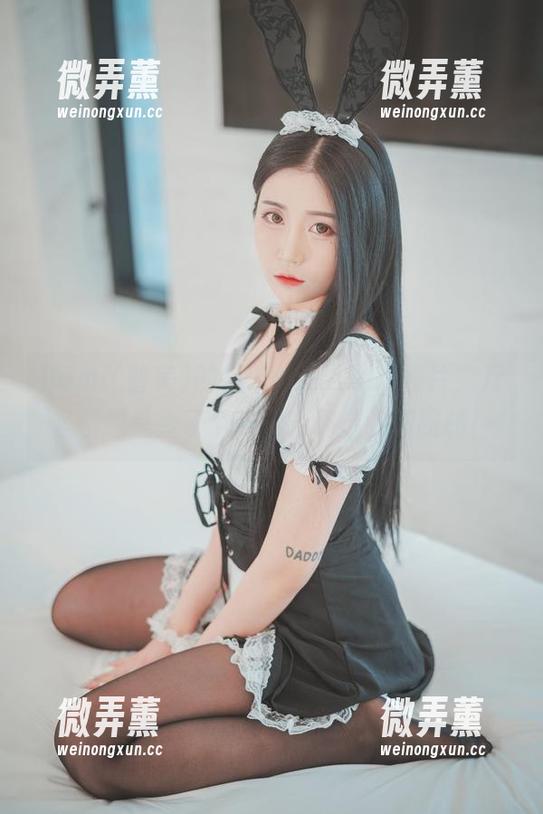Bomi(普美)的[BLUECAKE]照片，万圣节像是变了个味道，精选峰回路转！