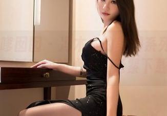 Feilin嗲囡囡 – 冯木木的美脚系列：每一步都踩在你的心上，赶紧下载！