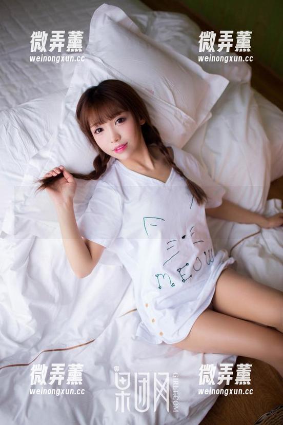 GIRLT果团网 - 泡泡澡的新玩法：爱丽莎LISA的浴室套图资源好像微微发光！