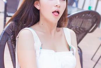 IMiss爱蜜社 – 当格格污巫化身女仆，图册里随便一拍都是身边的六亲不认