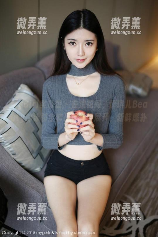 MyGirl美媛馆-唐琪儿Beauty MyGirl美媛馆 - 在浪花间,唐琪儿Beauty的泳装全套原图轻轻展开,新鲜感扑面袭来!
