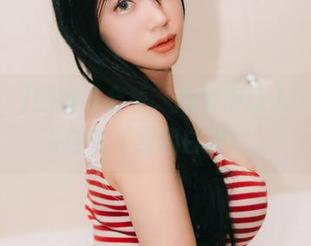 Sia(시아)的婚纱合集，高清得让人一瞬间放飞自我（或翻白眼）。