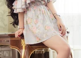 TouTiao头条女神 – 李丽莎的少女写真，原图跟我想的差不多，但又让我意外，真说不上来呀。