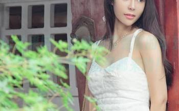 UGirls尤果网 – 猫咪都要羡慕的可爱，方子萱的写真原图是哪来的！