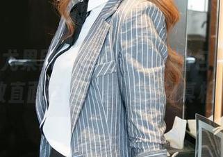 UGirls尤果网 – 李易童海边图包，你敢不敢直面这份海风吹拂的真相！