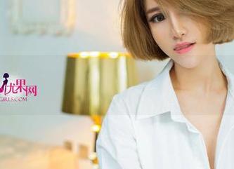 UGirls尤果网 – 原图里的若彤BOOMBOOM，毛衣没盖住的竟是我的视线！