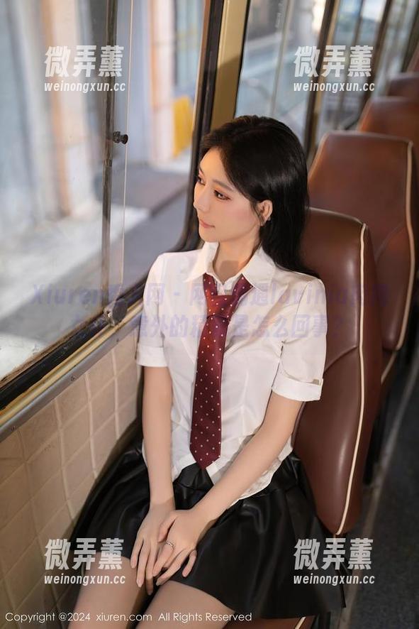 Xiuren秀人网 - 网盘偶遇lavinia肉肉女仆，意外的精彩是怎么回事？