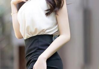 Xiuren秀人网 – 一组小蛮妖_honey的美腿图片，警告：可能会影响你注意力