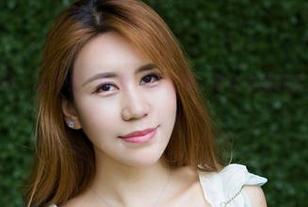 YouWu尤物馆 – 这不是‘普通’的写真！俞公主的美足原图，人间绝色！