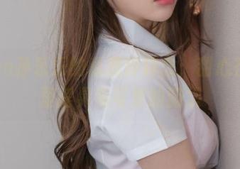 yeeun孙乐乐的私房碎碎念：甜心在图集里摇晃着可爱的脑袋