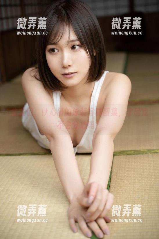 けん研 盆友们,けん研的泳装写真图集,你确定不会分心吗?
