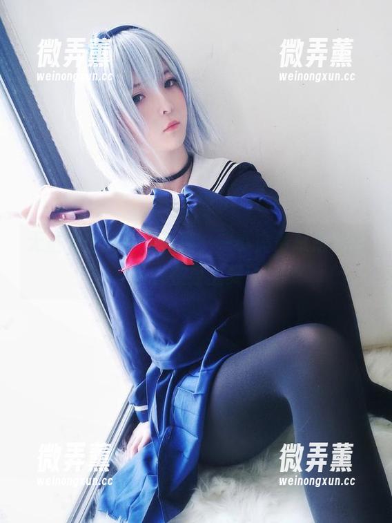 无圣光也能传递温度，一小央泽总是能让毛衣在身上舞动