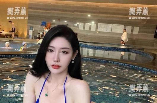 不爱笑的赛琳 微密圈 - 细品不爱笑的赛琳泳池套图,水的倒影映出陌生