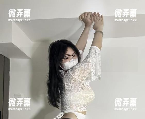 微密圈 - 原图面世！可爱的肉巴校园小视频&图片，风吹过来的尴尬时刻都被抓住了！