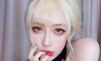 原图速递！啾小妍的暗夜猫女，倒追我不说话呢