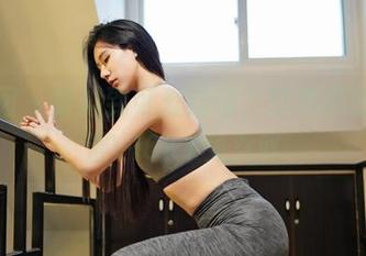 嗲囡囡 - 穿越到可爱边缘,壁纸界的陈雅漫VICKY兔女郎