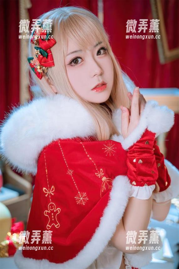嗷呜虎虎在招手，长腿在线写真，想要围观？