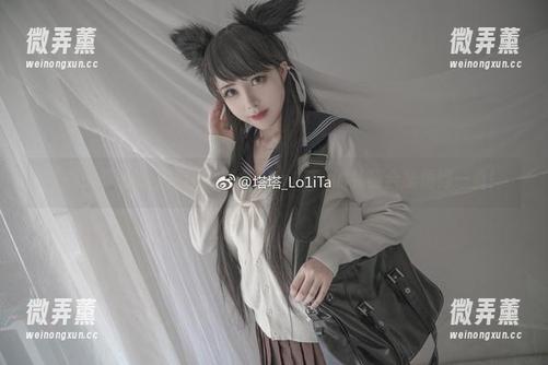 塔塔_Lo1iTa 每一件都想循环播放:塔塔_Lo1iTa的礼服合集值得一看!