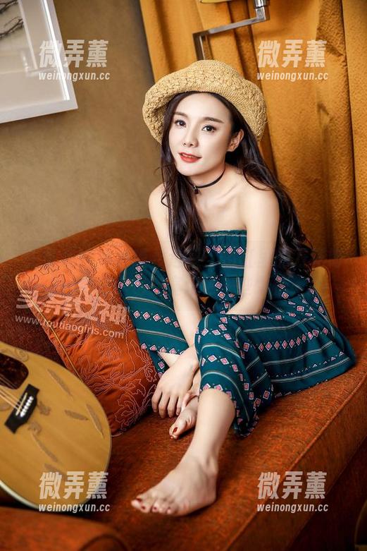 头条女神-刘瑾希 头条女神 - 刘瑾希选集:浴缸里的万花筒,偶尔也会塞进去一些烦恼