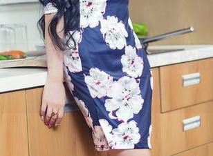 头条女神 – 更新！蔡楠在夏天的图集里，现实真会打脸啊
