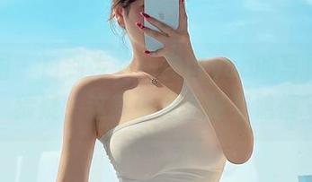 微密圈 – 白到发光！安妮yoo的写真让人猜疑，这其中是不是有隐情