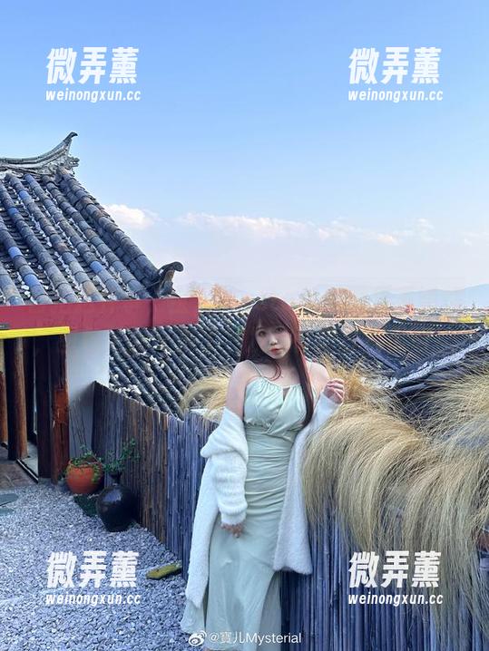 自拍这件事，宝儿mysterial明显不嫌烦，图包更新又来了，发几张段位够高呀！