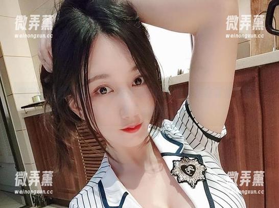 微密圈 - 别迟疑，小玉吃果冻的自拍写真集在等你下载，快来一觉不忘的视界！