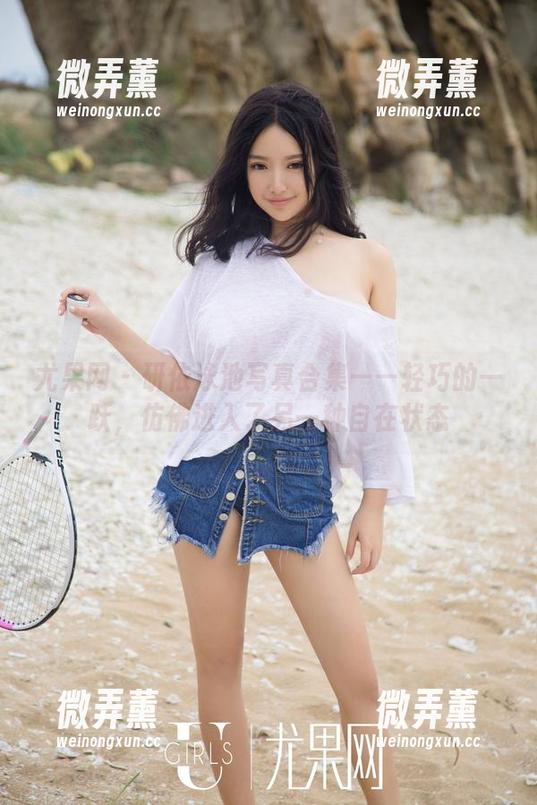 尤果网-研依 尤果网 - 研依泳池写真合集——轻巧的一跃,仿佛进入了另一种自在状态