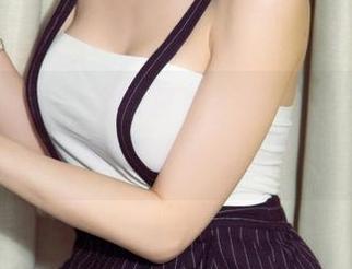 尤果网 – 黛熙儿的白衬衫合集，居然让我停不下来，眼睛都迷离了？