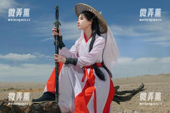 年年Nnian新作“mona”大放送！要问“最新”在哪儿，快来探个究竟吧。