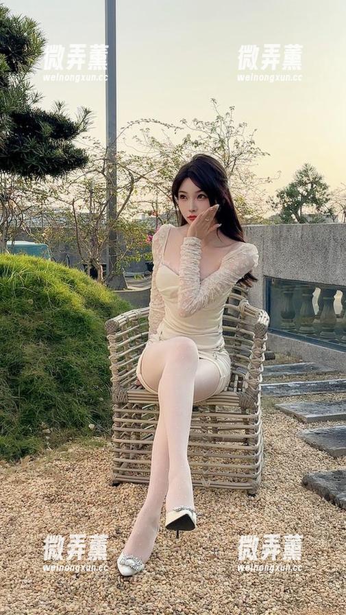 微密圈 - 花园原图合集：看徐莉芝Booty如何给交接加点颜值！
