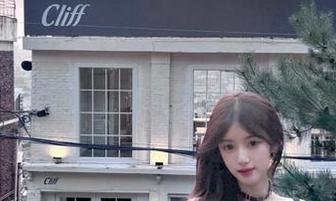 怡子yiii的天然画卷：看她原图里清纯的一瞬，居然还有糖果的味道？
