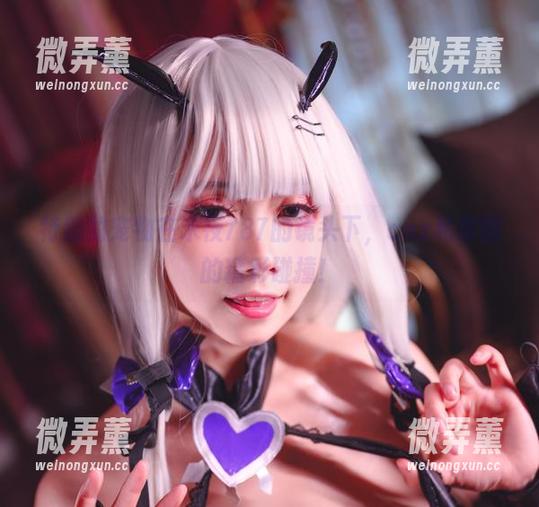 末夜787 特别的宠物在末夜787的镜头下,cos和原图的精彩碰撞!
