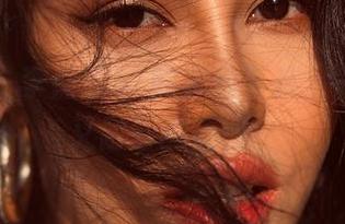 微密圈 – 李嘉欣97的黑丝丁裤，一副隐秘又耐看的美图！