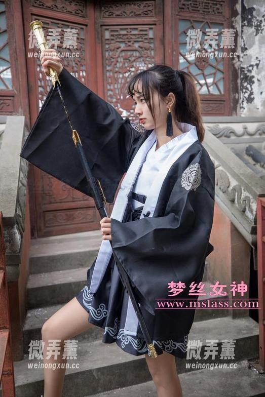 梦丝女神-玥玥 梦丝女神 - 在线开播!玥玥带你逛校园,资源就藏在人群中!