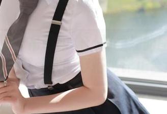 模范学院 – 吊带印象：郑颖姗的图集下载哦，冥想式的穿搭也许正合适