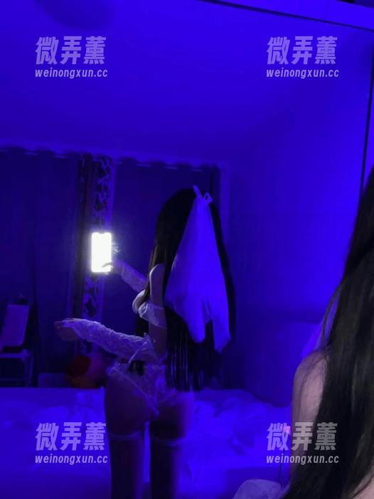沈汝凡超哇塞 微密圈 - 直播间里的在线自拍秀,沈汝凡超哇塞又给资源加分了。