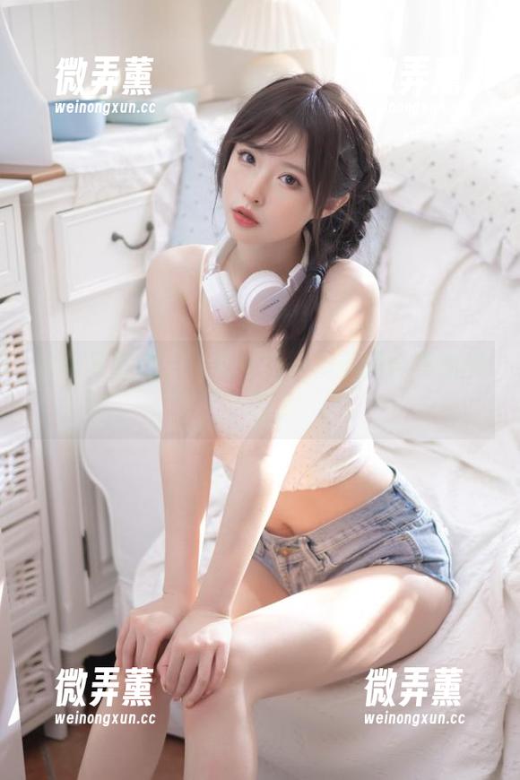 清水由乃 含蓄又魅惑,清水由乃眼镜美图合集值得一看。
