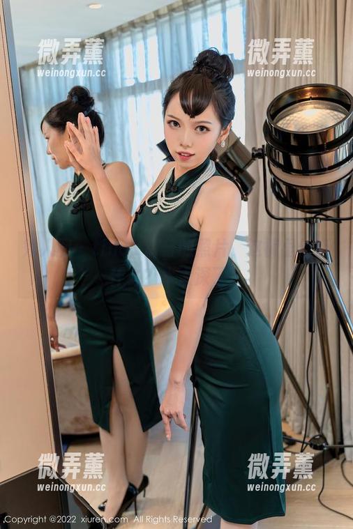 秀人网-tina_甜仔 秀人网 - tina_甜仔的照片,这裤里丝算什么?水太深了!