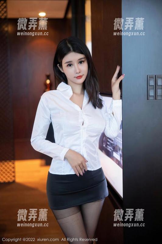 秀人网 - 温柔的体操服包裹着tina甜仔，原图里竟有种让人想要停留的魔力。