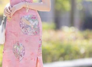 秀人网 – 原图里的伊雪儿，居家随性之美，作品里却又有点调皮的心思？