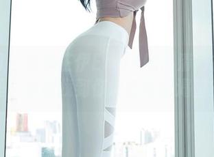 秀人网 – 在卓芷伊EricA的高清网袜合集里，你能找到你最隐秘的渴望？