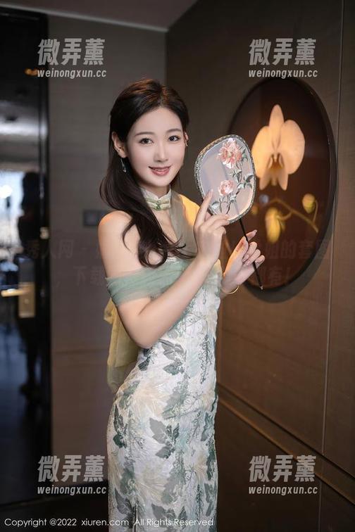秀人网-媛媛酱belle 秀人网 - 媛媛酱belle来啦!学姐的套图,下载吧,校园love随时都有!