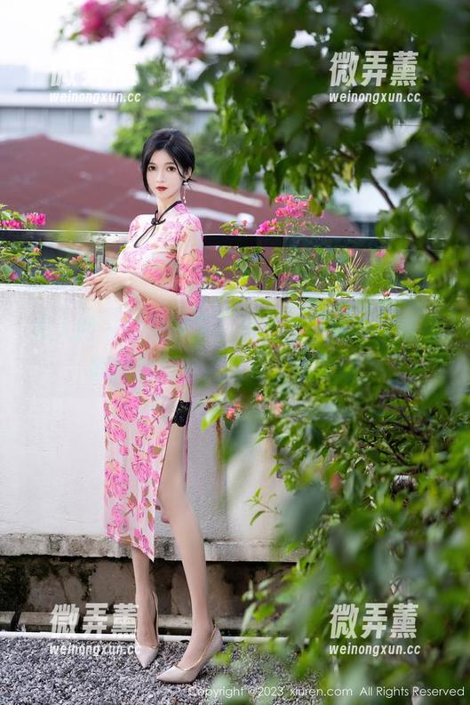 秀人网 - 呼唤夏天！最新户外写真，还是陈梵妮把自然变成了游乐场！