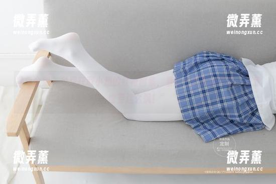 紧急企划 - 免费获取小恩的红裙图集，看完只想对自己说：“我也要这么飒！”