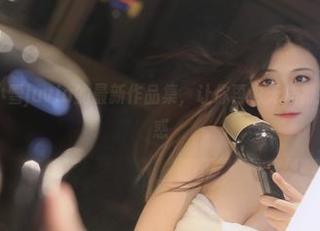 微密圈 – 羊小雪juvia的最新作品集，让你再也无法抵挡的双马尾诱惑