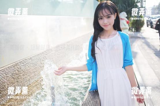 美媛馆-唐琪儿il 美媛馆 - 短裙时刻:唐琪儿il的不羁与优雅,高清下载等你来发现。