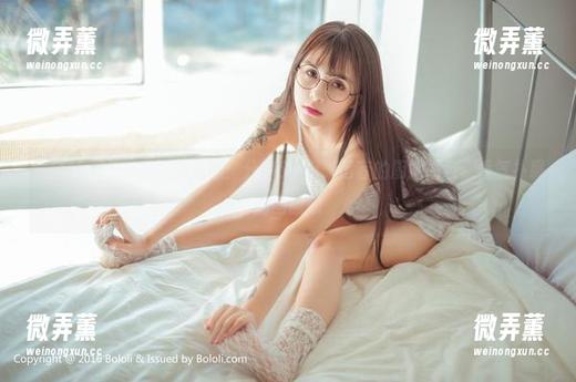 菠萝社 - 无法抗拒的诱惑：分享Suki朱忆音的厨娘图包，香气扑鼻的画面感